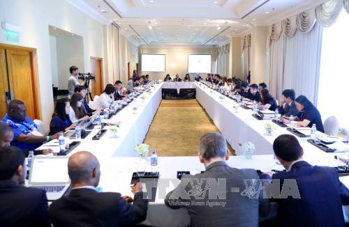 Nâng cao hiệu quả đàm phán thương mại và thông tin tới người dân 